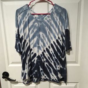 Light and Dark Blue Tie Dye Short Sleeve T-Shirt.